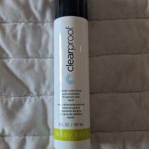 Mary Kay Clearproof Toner with Black Cap